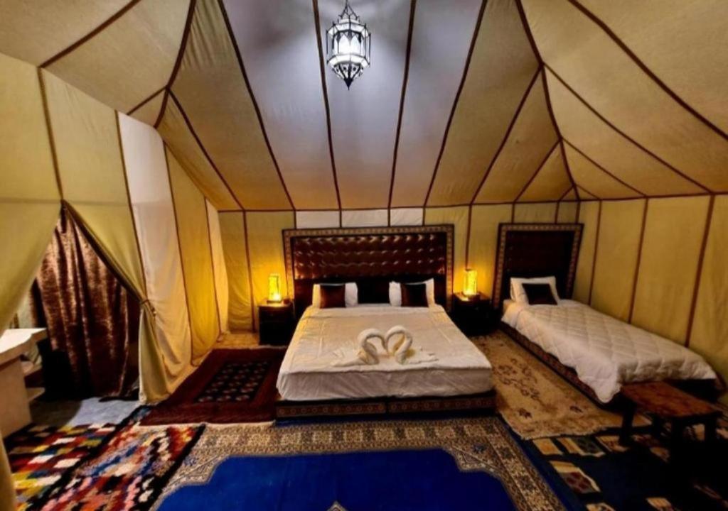Luxury Desert Camp Мерзуга Экстерьер фото