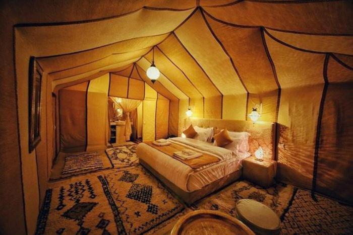 Luxury Desert Camp Мерзуга Экстерьер фото